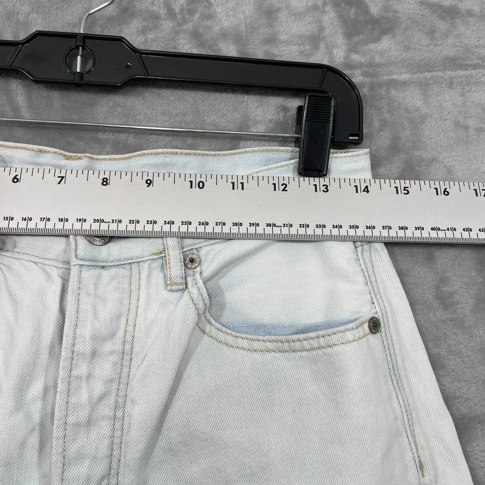 American‎ Eagle Women's 4 L Blue Wide Leg Crop Baggy  Raw Hem Jeans Light Wash